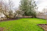 6221 175A STREET - thumbnail 36