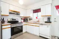 6221 175A STREET - thumbnail 9