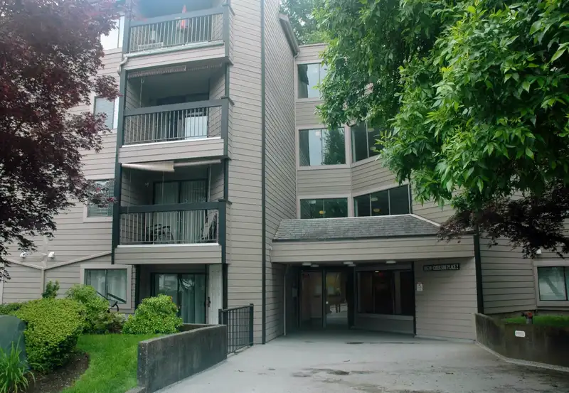 214 10530 154 STREET - photo 1 of 2
