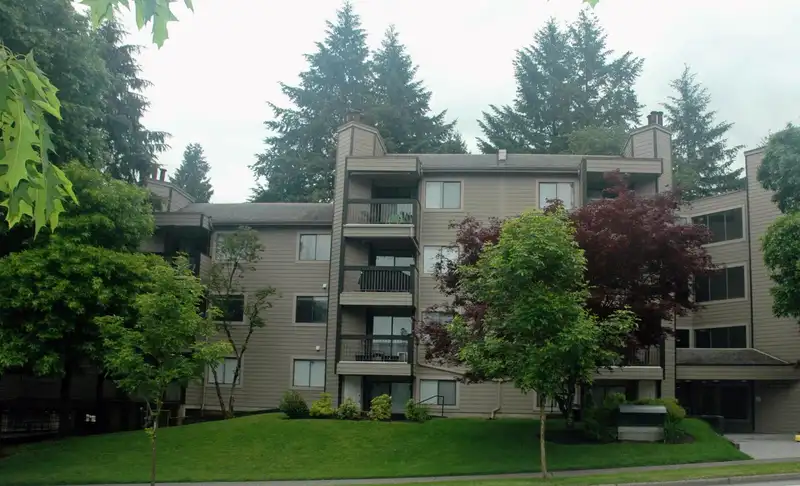 214 10530 154 STREET - photo 2 of 2