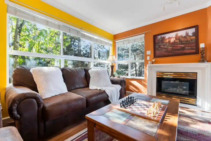 313 8139 121A STREET - photo 2 of 30
