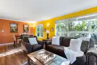 313 8139 121A STREET - thumbnail 3