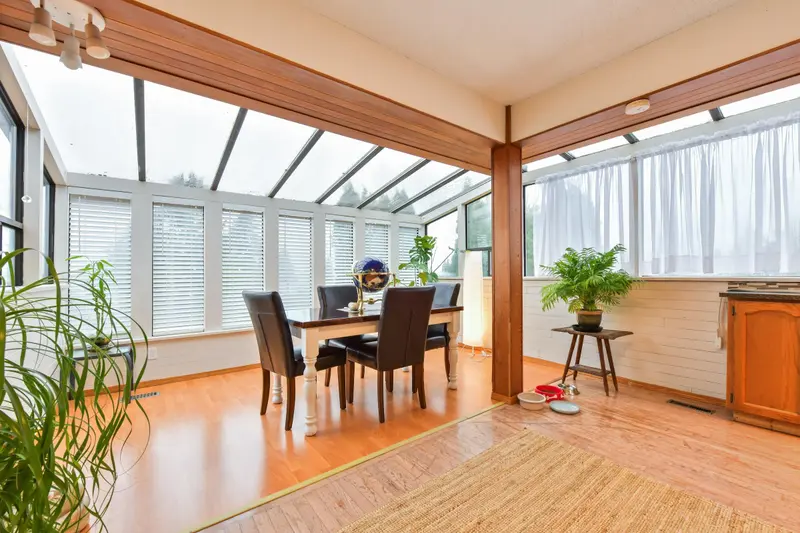 34560 HURST CRESCENT - photo 4 of 25