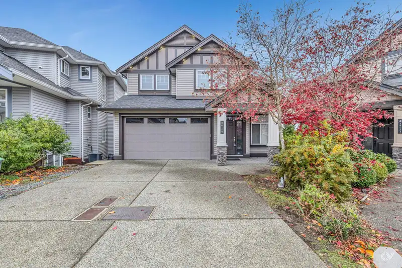 6159 147A STREET - photo 2 of 37