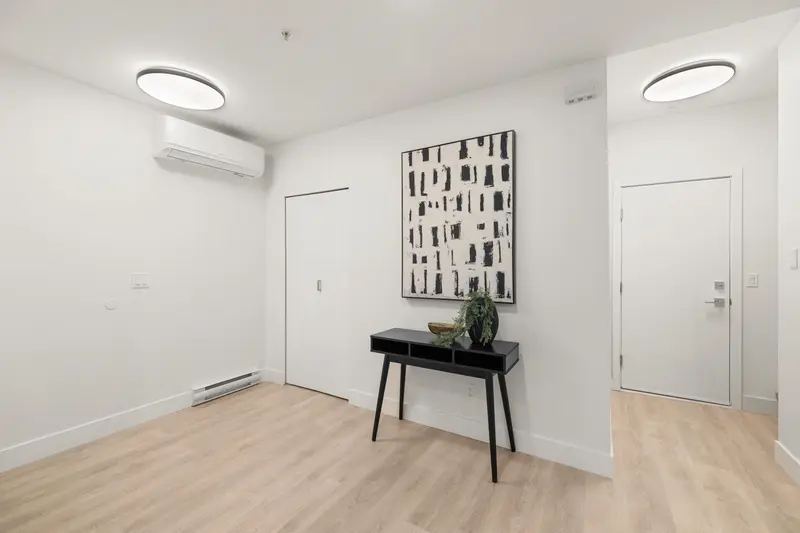 20 2138 SALISBURY AVENUE - photo 3 of 25