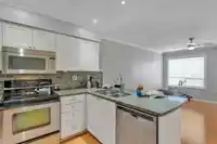 38 16318 82 AVENUE - thumbnail 12