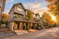 85 8775 161 STREET - thumbnail 2