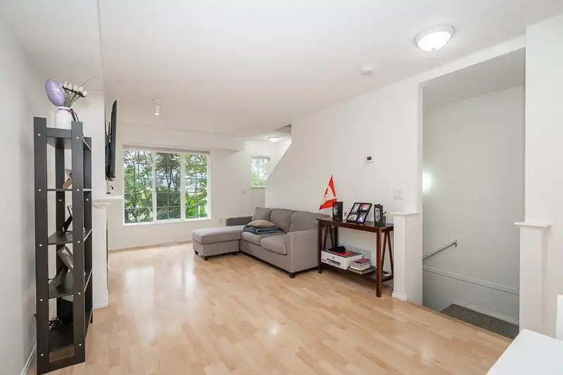 85 8775 161 STREET - photo 3 of 25