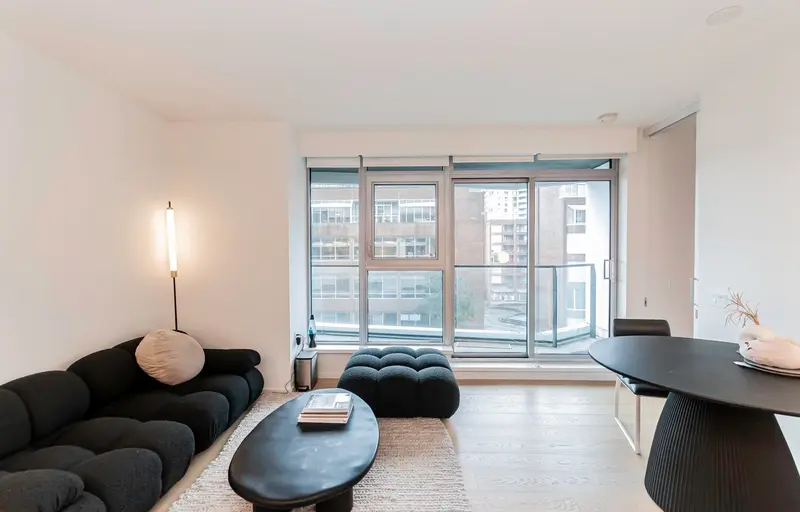 606 889 PACIFIC STREET - photo 3 of 25