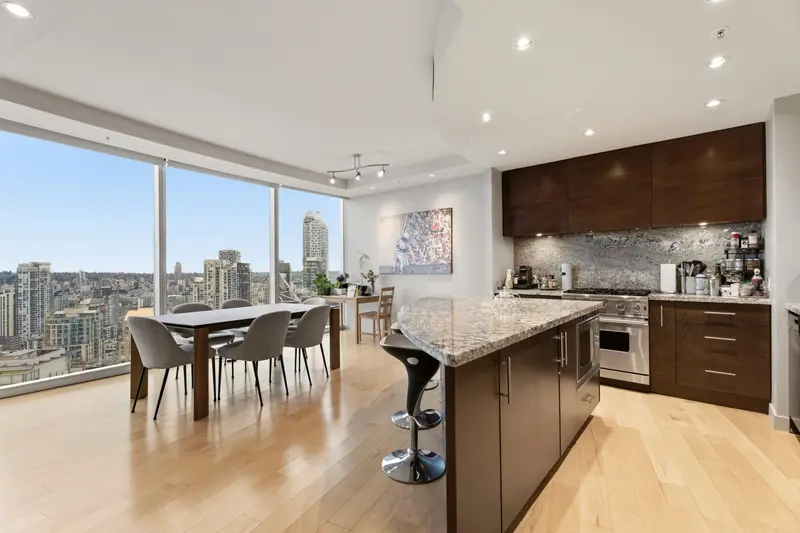 3403 938 NELSON STREET - photo 4 of 25