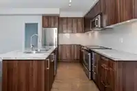 215 6460 194 STREET - thumbnail 4