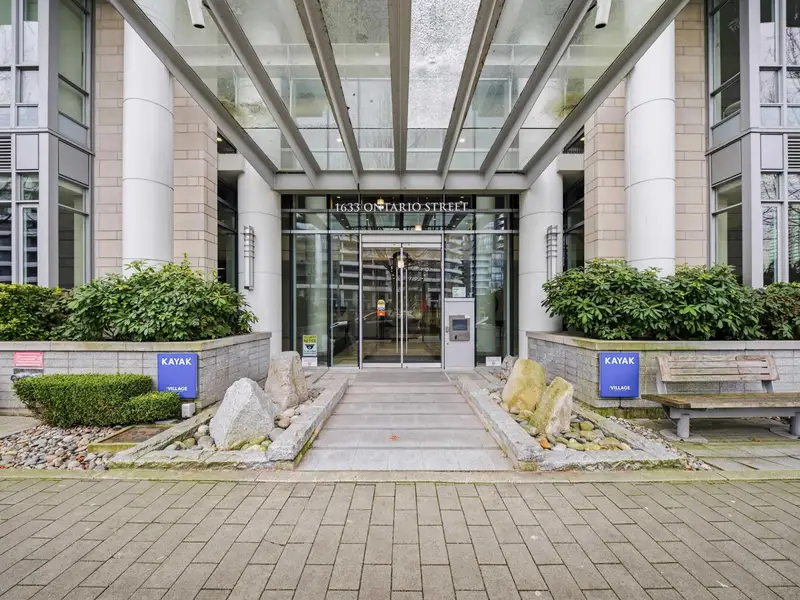 306 1633 ONTARIO STREET - photo 2 of 22