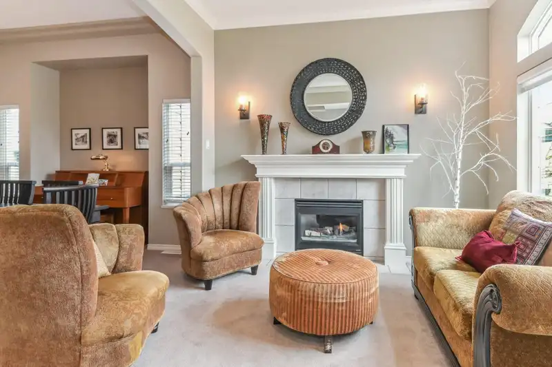 18320 66 AVENUE - photo 3 of 34