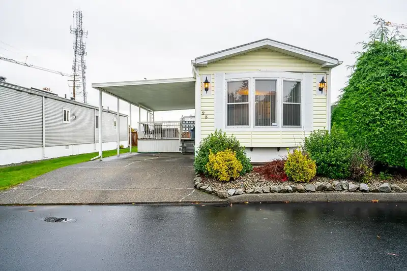 23 8670 156 STREET - photo 1 of 28