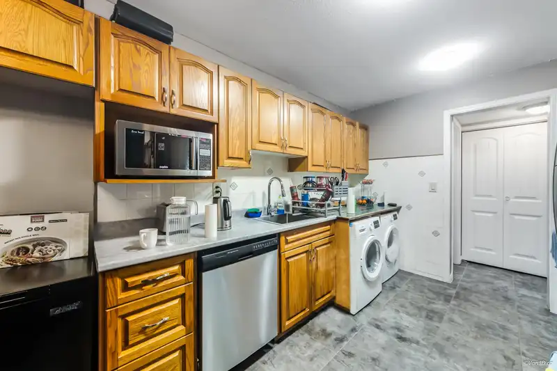 119 14159 104 AVENUE - photo 3 of 5