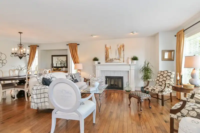 6430 179 STREET - photo 3 of 30