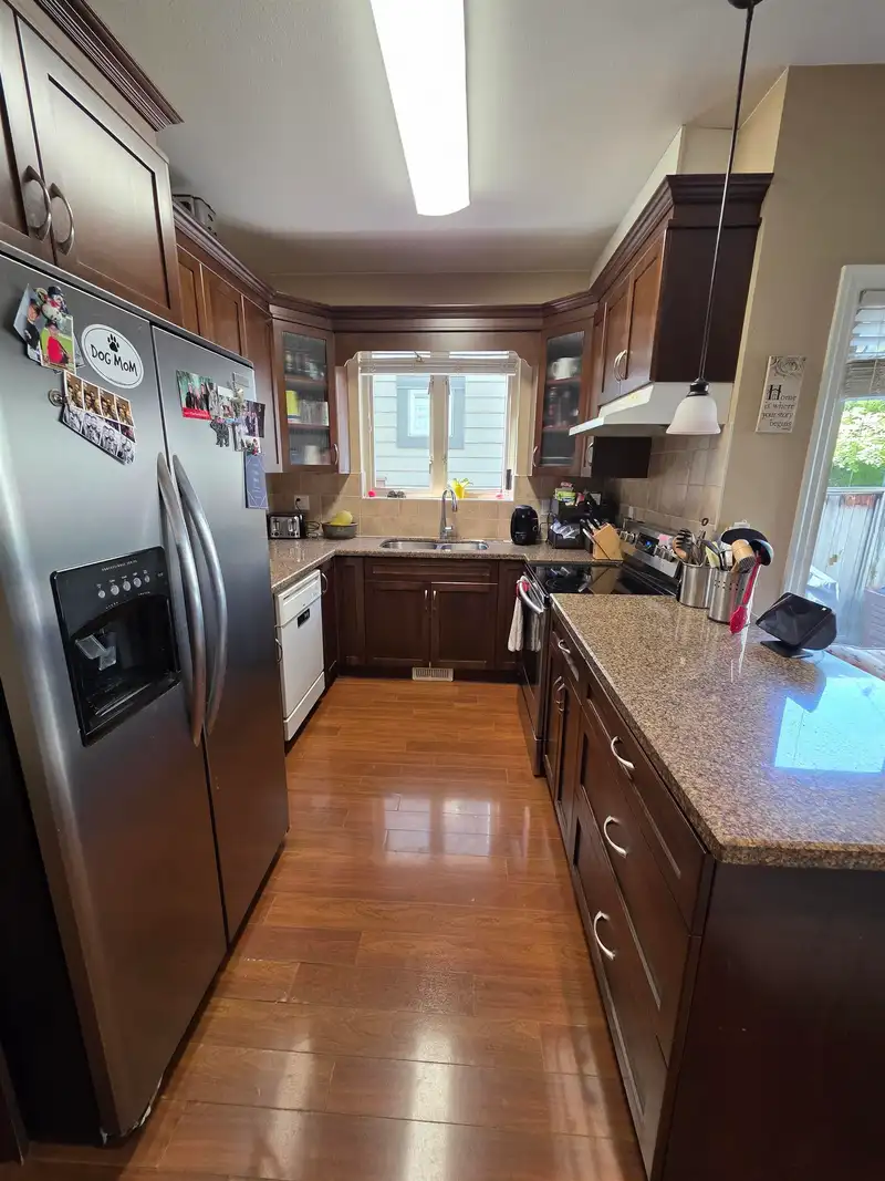 19309 67 AVENUE - photo 3 of 18