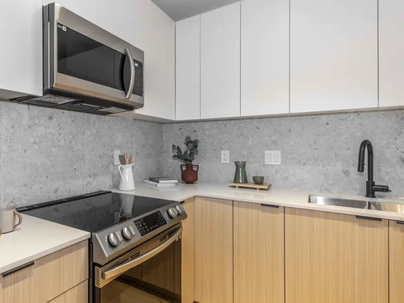 606 13455 94A AVENUE - photo 4 of 13