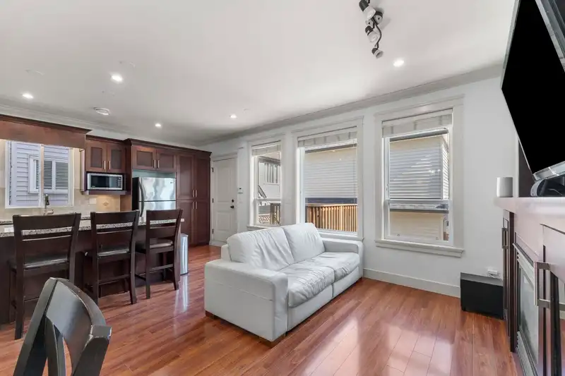 6746 191A STREET - photo 4 of 40