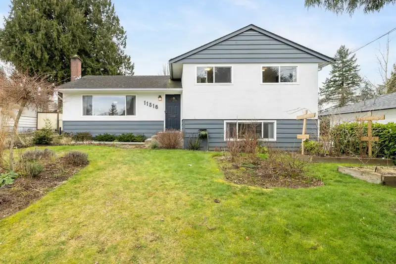 11516 97 AVENUE - photo 1 of 40