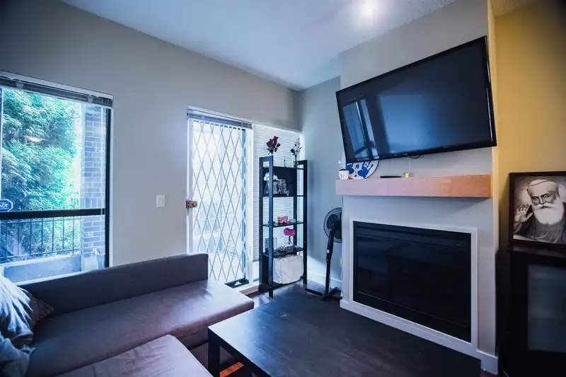 124 10838 CITY PARKWAY - photo 3 of 28