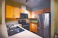 124 10838 CITY PARKWAY - thumbnail 5