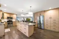 275 13888 70 AVENUE - thumbnail 1