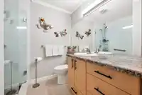 275 13888 70 AVENUE - thumbnail 18