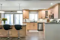 275 13888 70 AVENUE - thumbnail 4