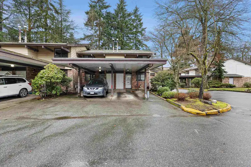 146 7470 138 STREET - photo 1 of 15