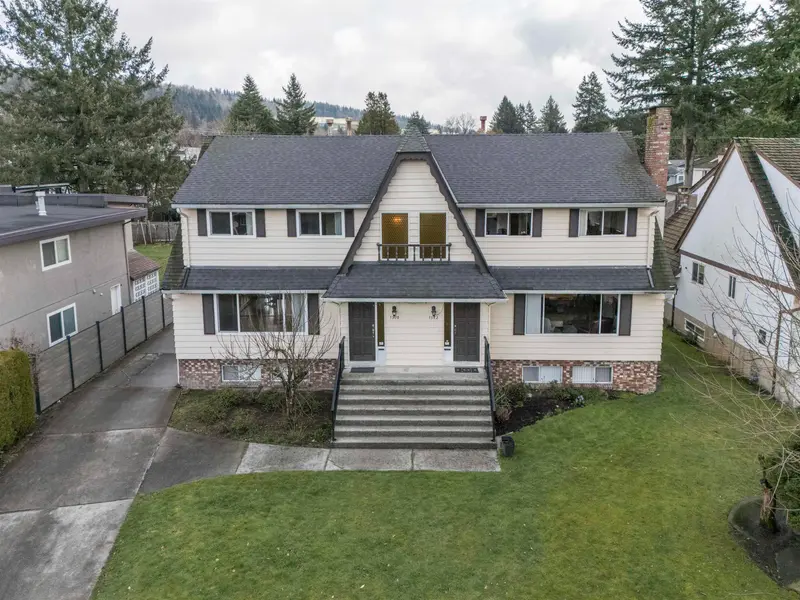 1570 1572 GILES PLACE - photo 1 of 25