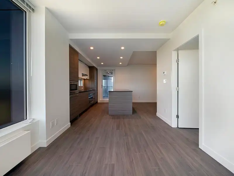 2309 13655 FRASER HIGHWAY - photo 4 of 20