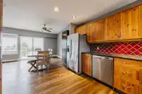 9749 CROWN CRESCENT - thumbnail 5