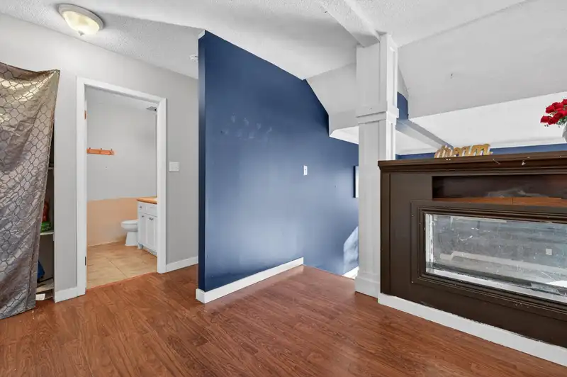 44 17706 60 AVENUE - photo 3 of 30