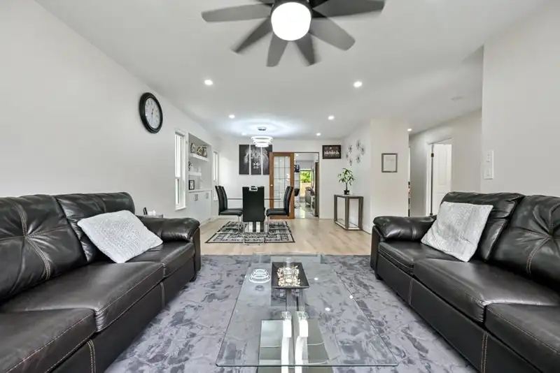 12925 65 AVENUE - photo 4 of 40