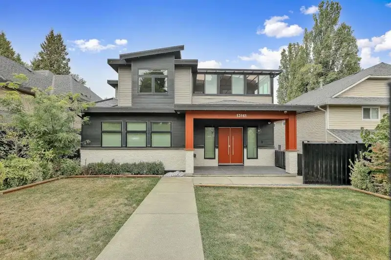 13161 111 AVENUE - photo 1 of 25