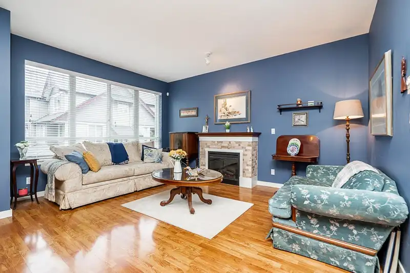 1 16772 61 AVENUE - photo 2 of 29