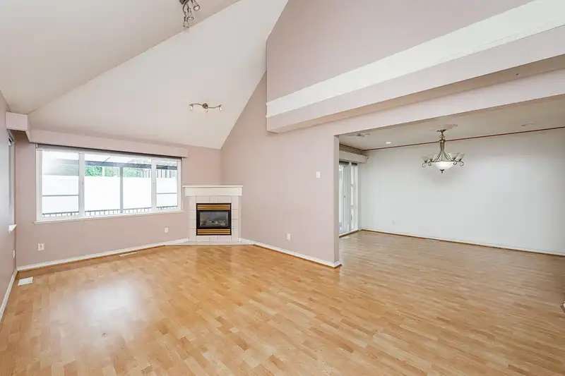 59 13918 58 AVENUE - photo 3 of 27