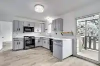 9872 133A STREET - thumbnail 10