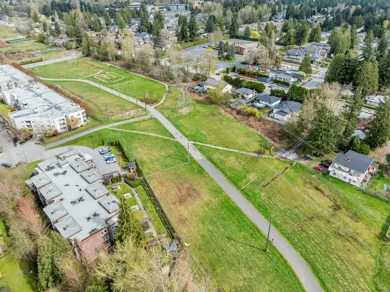 109 13843 100 AVENUE - photo 4 of 40