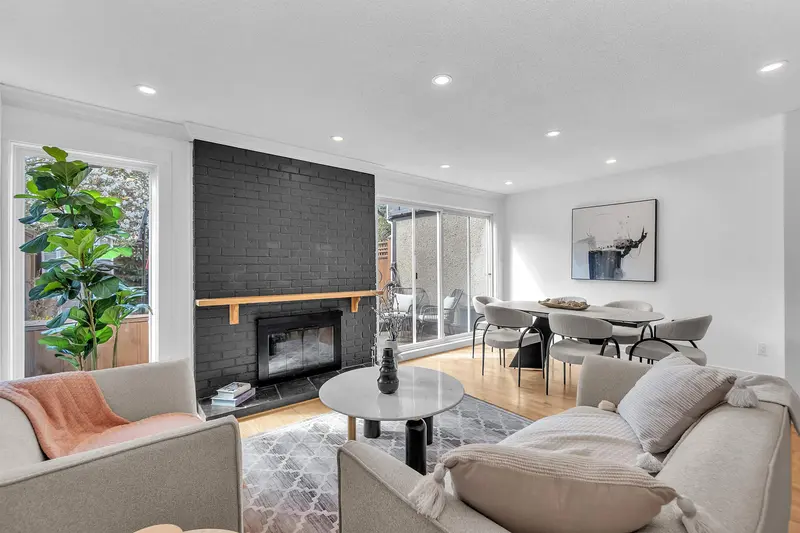 802 555 W 28TH STREET - photo 2 of 25