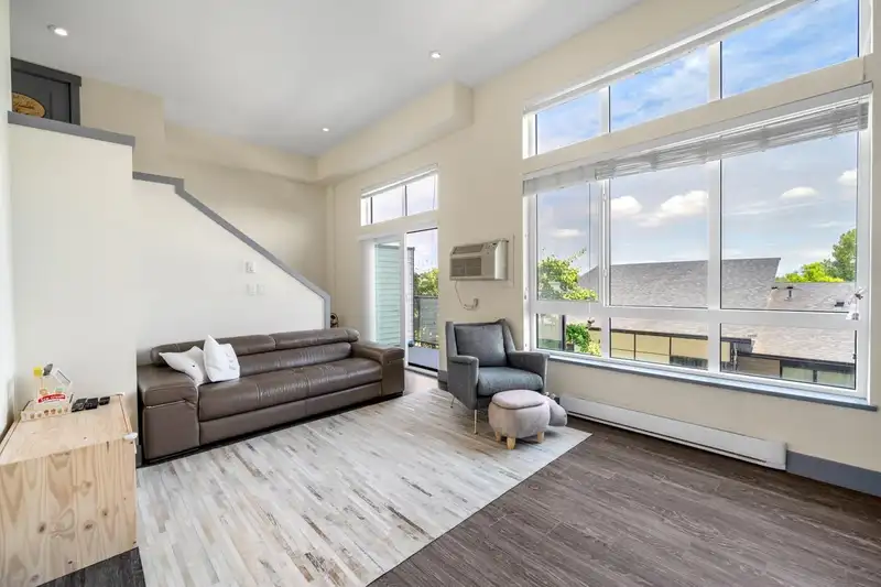 42 14057 60A AVENUE - photo 3 of 27