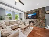 6893 192ND STREET - thumbnail 2