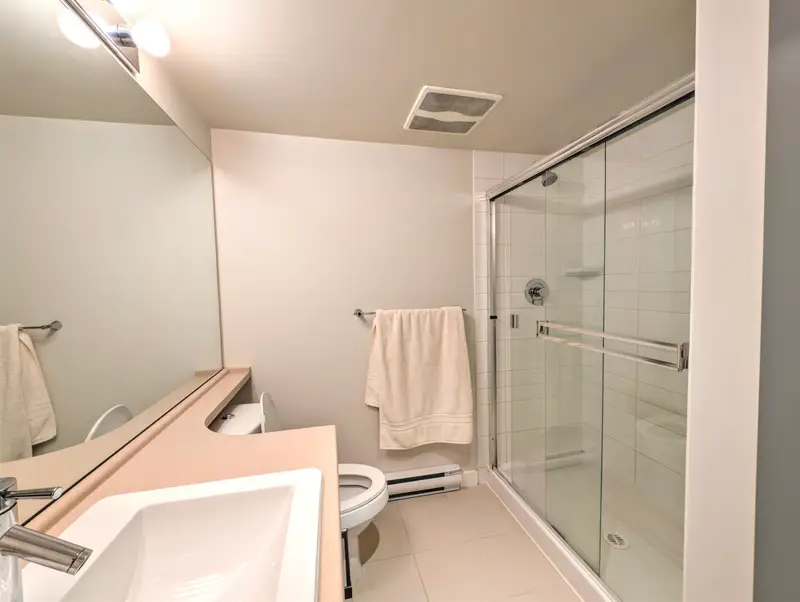 235 9500 ODLIN ROAD - photo 4 of 10