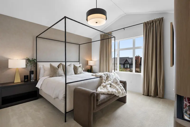 136 3546 MONSON CRESCENT - photo 2 of 7