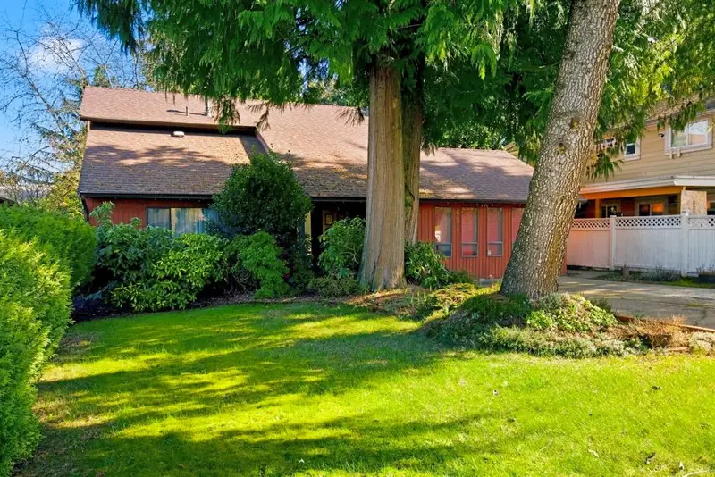 6474 131 STREET - photo 2 of 24