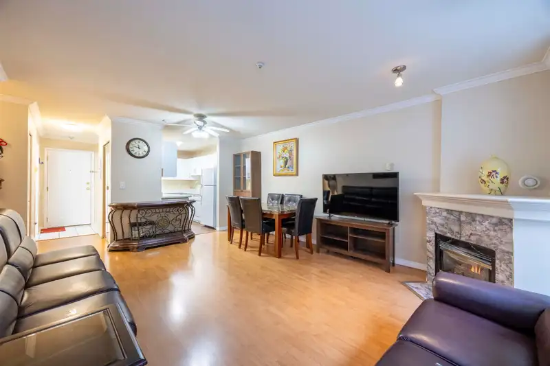 116 14885 100 AVENUE - photo 2 of 24