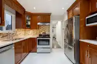 8375 151 STREET - thumbnail 9