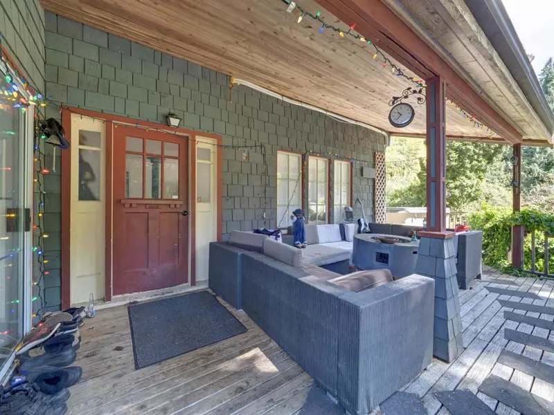 2602 LOWER ROAD - photo 4 of 23