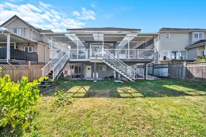 7432 148 STREET - photo 2 of 31